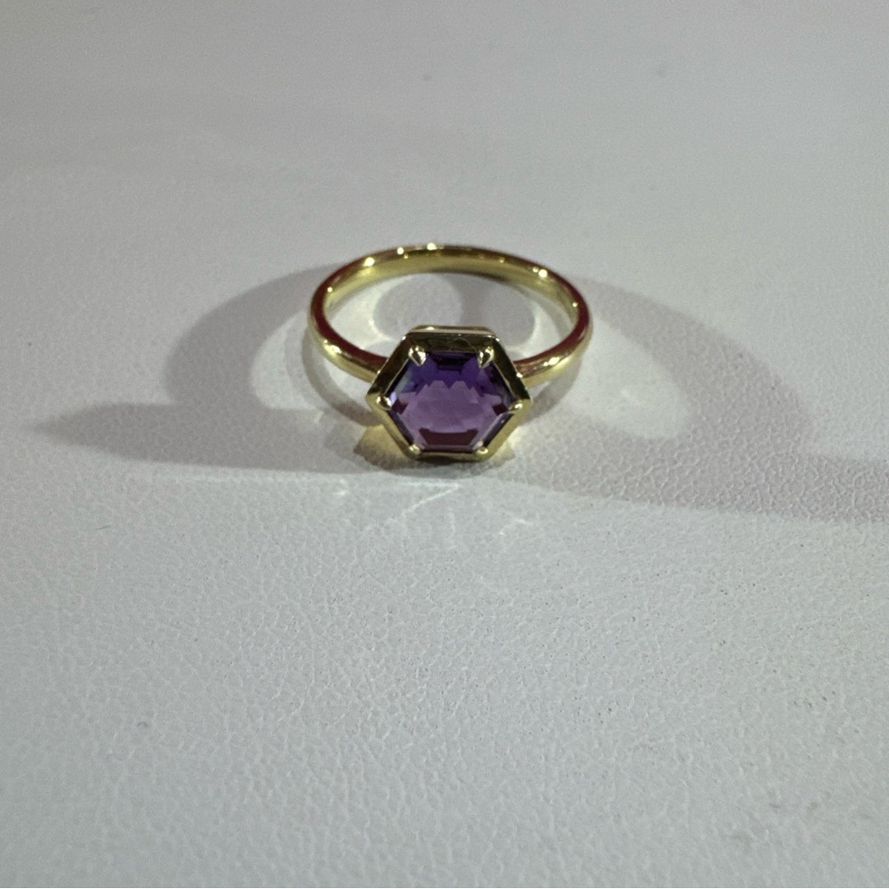 Tiffany & Co. 18k Gold Hexagon Ring with Amethyst - Picture 4 of 9